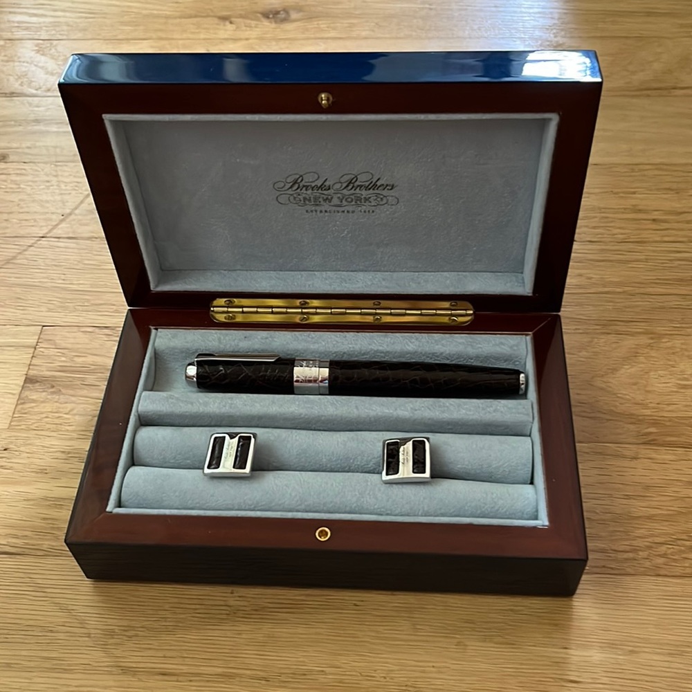Brooks Brothers Limited Edition Pen And Cuff Links In… Gem